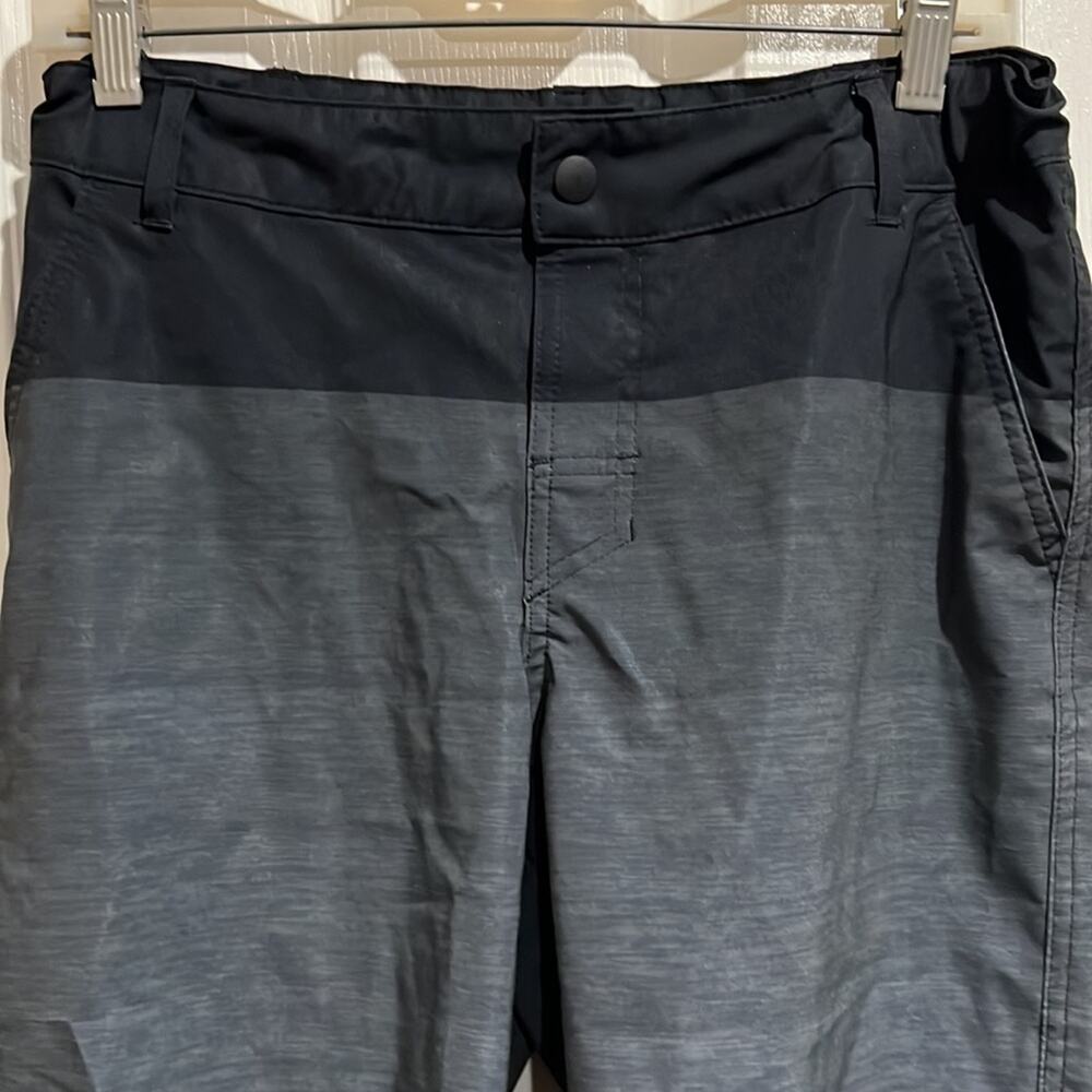 Art CLASS Boys Swim Trunks Boardshorts Adjustable Waist SIZE 18 - Picture 2 of 4